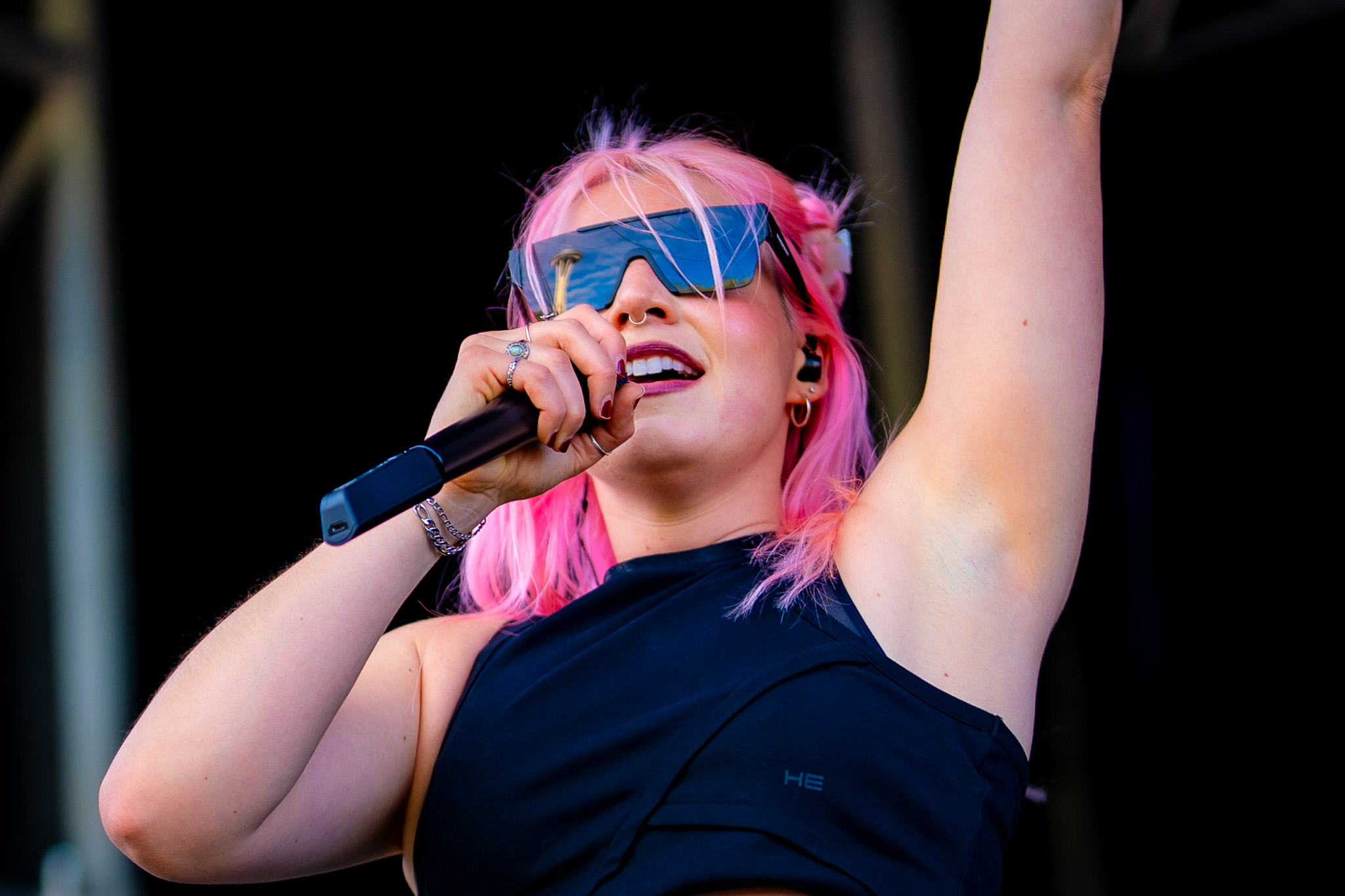 Singer performing at Bite of Seattle